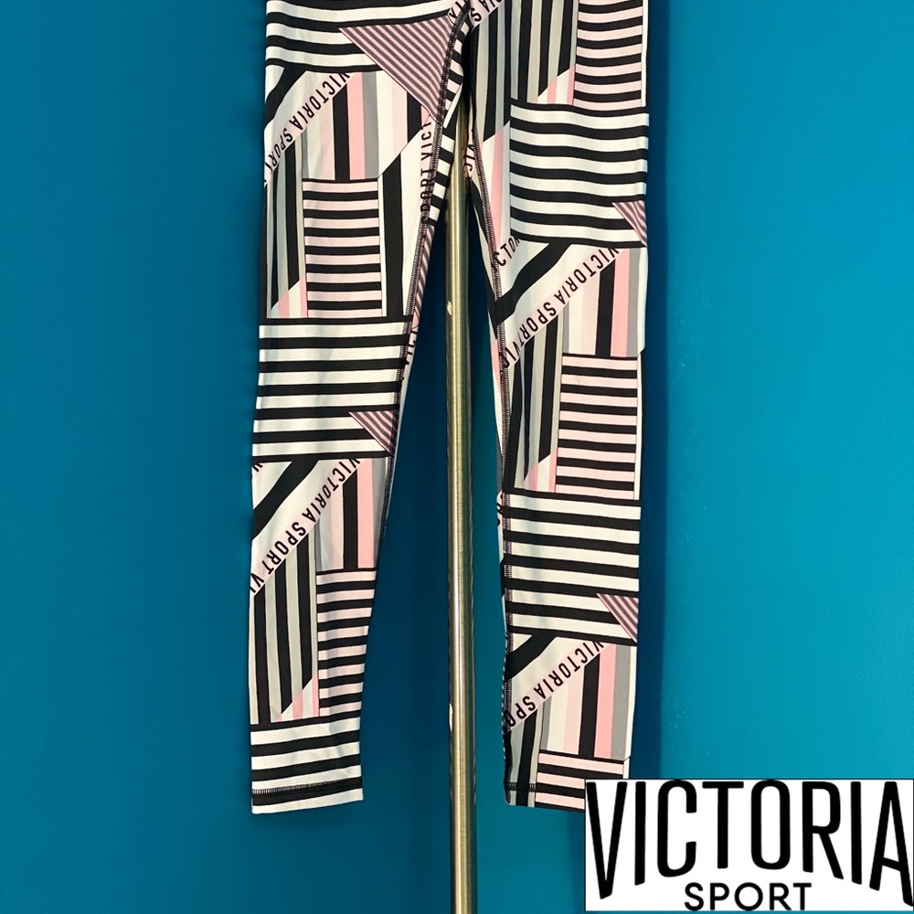 Victoria Sport workout pants SM small NWOT